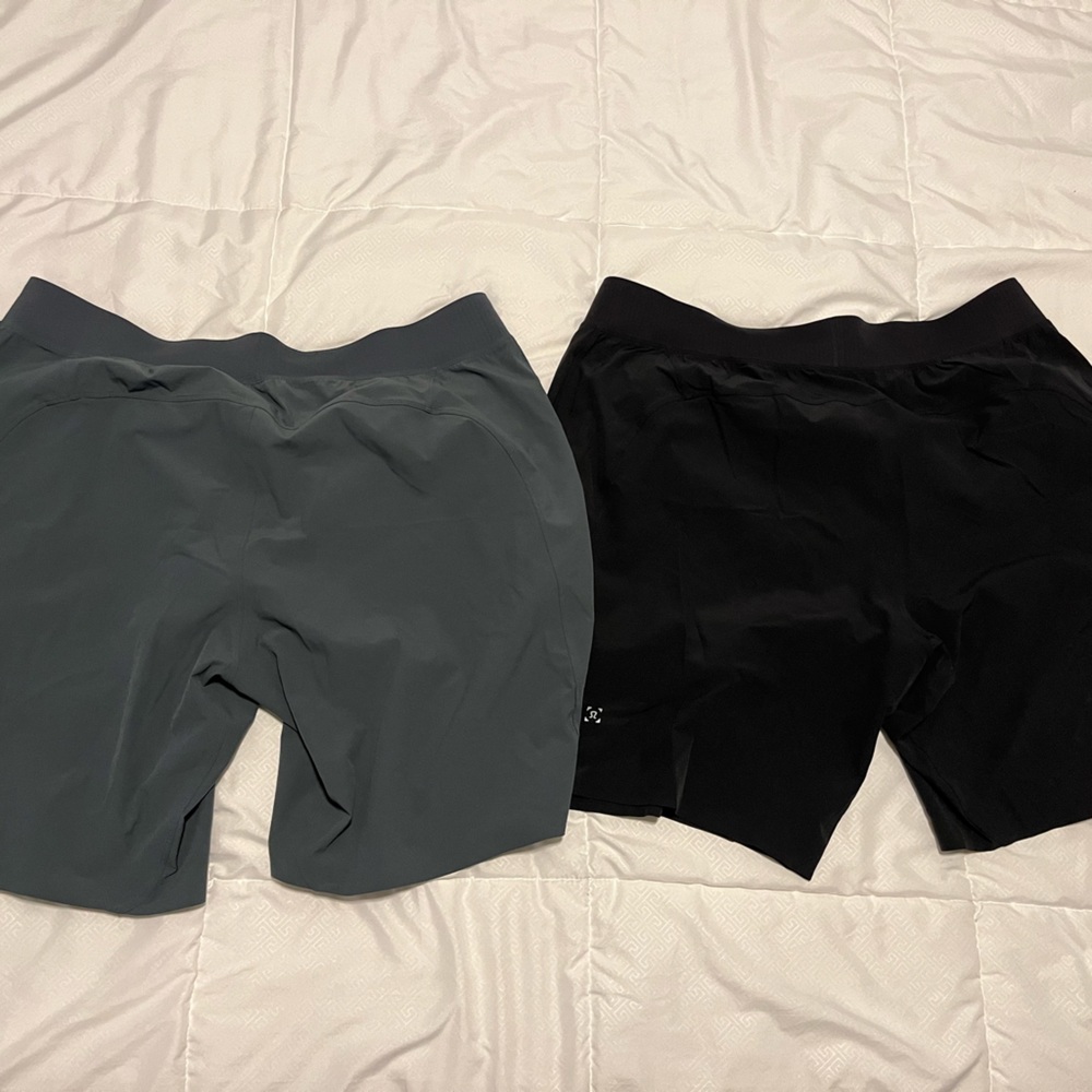 2 LULULEMON ATHLETICA MEN’S XL SHORTS LIKE NEW